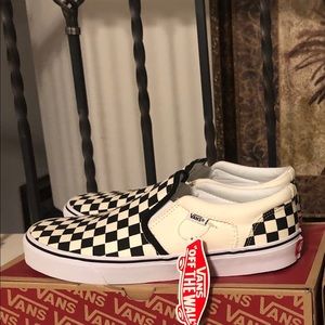 Vans slip on checkers